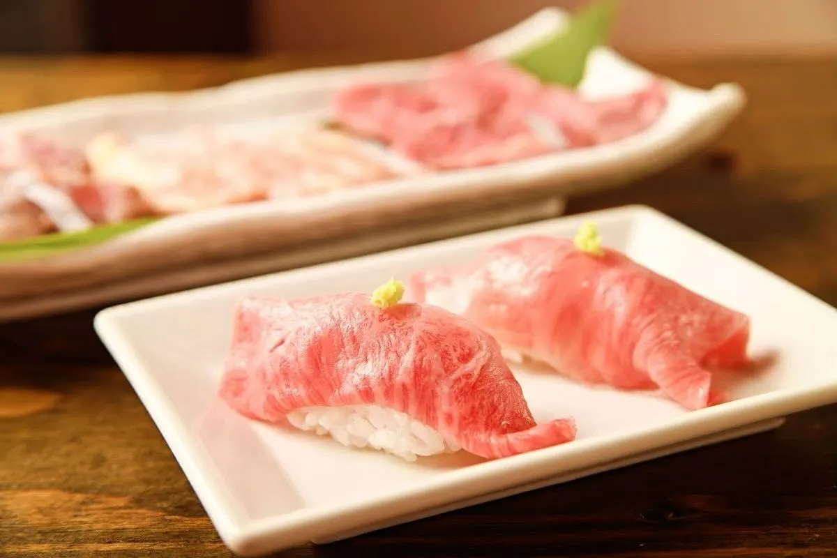 肉寿司♡一口で食べる幸せを🫶