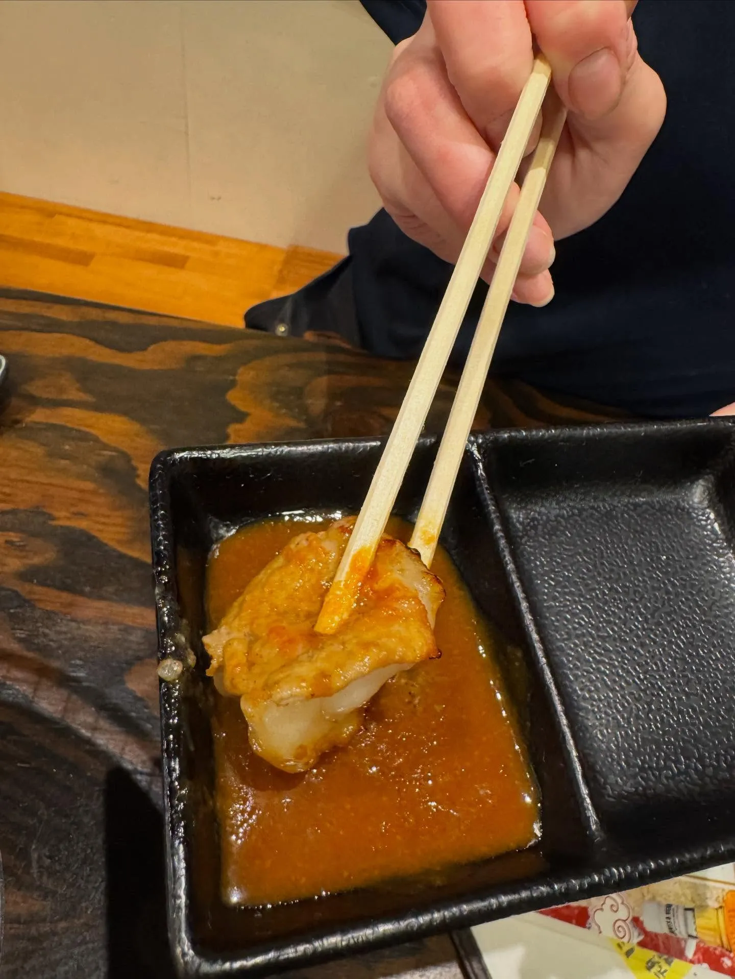 ぷりっぷりの小腸を、炭火でじっくり…🔥